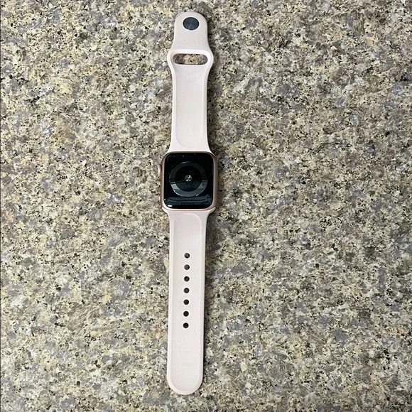 Apple Watch Smartwatch Series 5 Pink Band - Picture 5 of 6